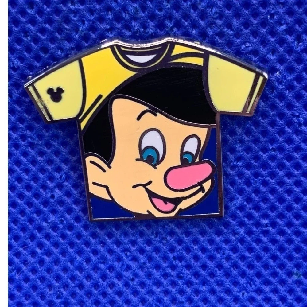 2011 Pinocchio T-shirt Disney pin Hidden Mickey Collection WDW